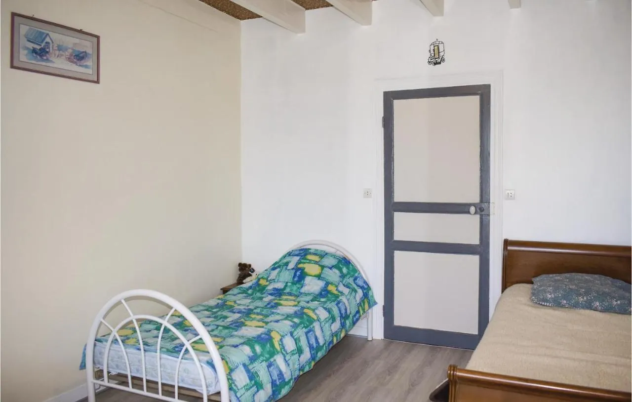 4 Bedroom Awesome Home In Plancoët 0*,  Francja